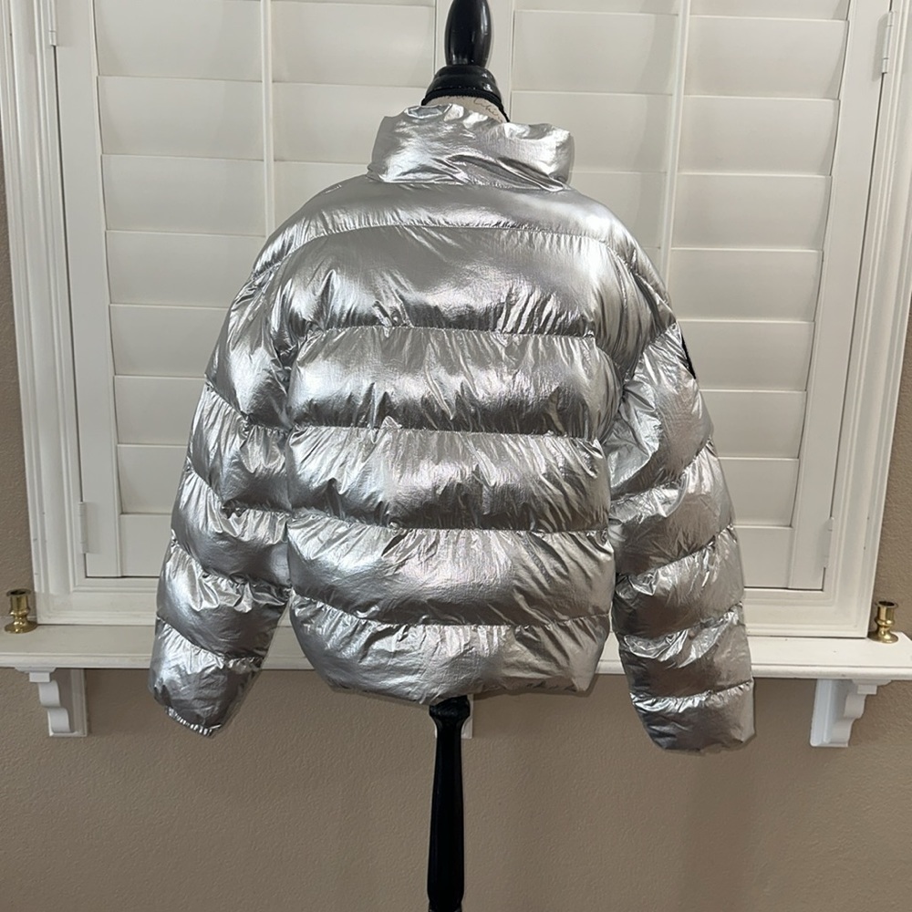 Fabletics Arden Puffer Jacket - Picture 5 of 15
